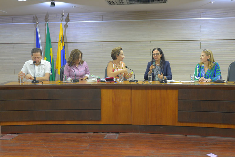 Gênero, homoafetividade e multiparentalidade são temas de palestras no Encontro Estadual de Psicólogos e Assistentes Sociais do PJRO
