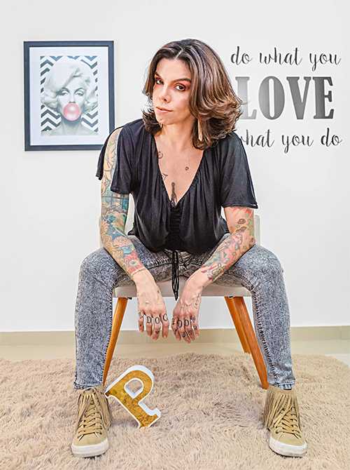 Penélope Nova, comanda canal P & Ponto, no YouTube (Divulgação/Divulgação)